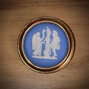 Vintage Wedgwood Blue Jasperware cameo brooch, Signed